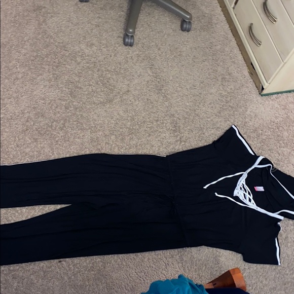 Jumpsuit - Picture 5 of 6